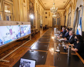 Alberto Fernández y gobernadores analizaron posibles nuevas restricciones