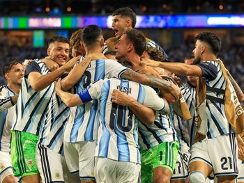 Qué jugadores de la Selección deben cuidarse de una amarilla ante una eventual semifinal