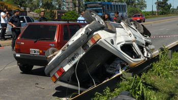 dos personas murieron tras un choque fatal en burzaco