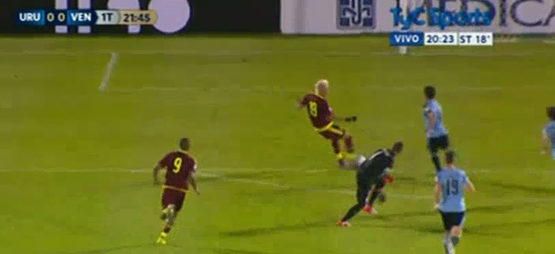 Adalberto Peñaranda se erró un gol insólito para la Vinotinto en el encuentro del Centenario entre Uruguay y Venezuela