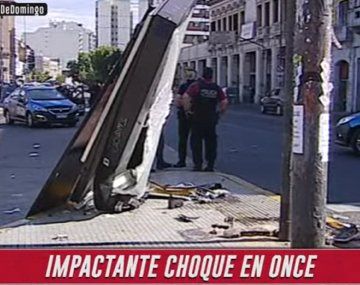 Espectacular choque en Once: embistió a cinco personas y una está muy grave