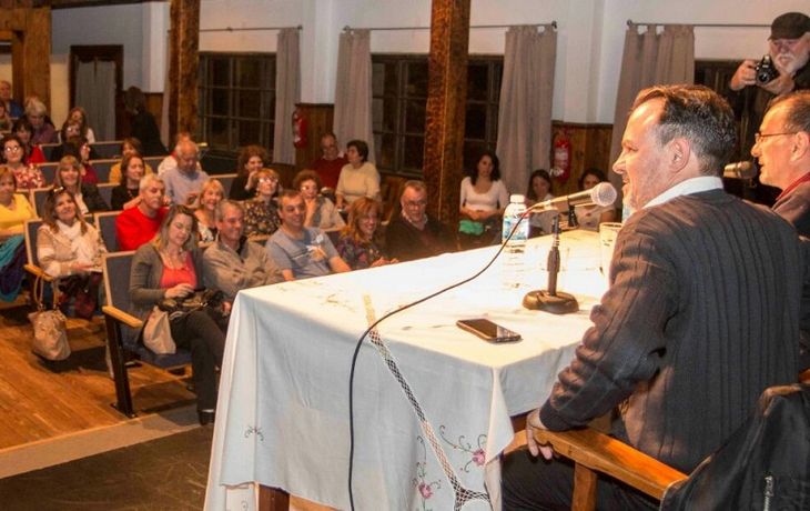 Gustavo Sylvestre estuvo en Bariloche por la presentación de su libro