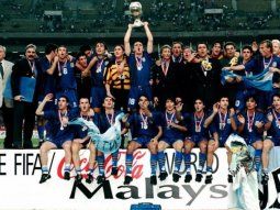 Bayón fue campeón del mundo juvenil en 1995. Bayón fue campeón del mundo juvenil en 1995.