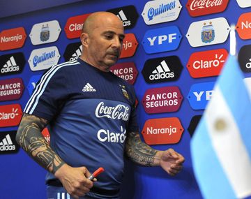 El entrenador de la Selección, durante la última conferencia