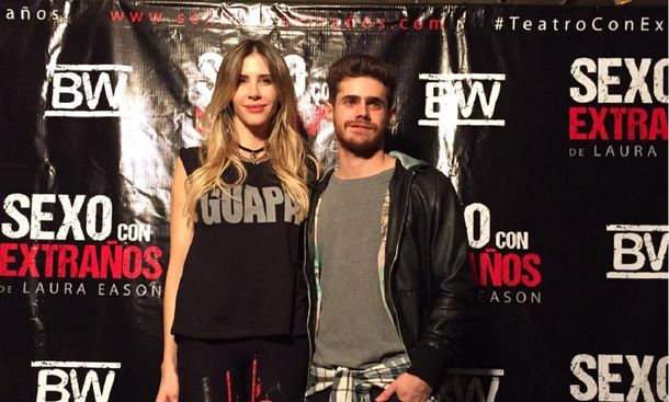 El festejo de Guillermina Valdes y Gastón Soffritti por las 50 funciones de Sexo con extraños