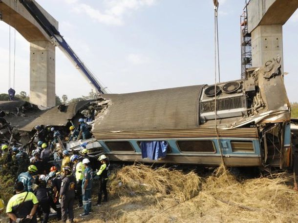 Otra tragedia con una grúa en Tailandia: dos muertos y un herido tras un desplome en un puente
