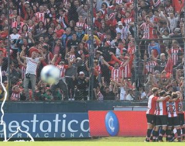 El volante convirtió el único tanto en el triunfo ante Gimnasia en Quilmes