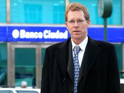 vidal arma su gabinete: juan curutchet sera el presidente del banco provincia vidal arma su gabinete: juan curutchet sera el presidente del banco provincia