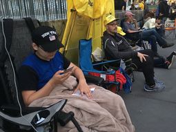 colas y frustracion en el primer dia de ventas del iphone 7 colas y frustracion en el primer dia de ventas del iphone 7