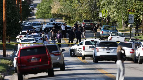 Llamó a la Línea de Asistencia al Suicida y lo mató la Policía en su casa