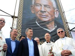 macri asistio a una misa en homenaje al cura brochero en cordoba macri asistio a una misa en homenaje al cura brochero en cordoba