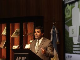Echegaray anunció nuevo sistema para controlar el negocio del fútbol.