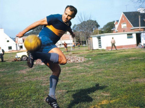 Murió Alfredo Tanque Rojas, uno de los grandes ídolos de Boca