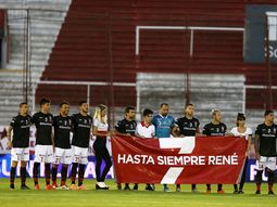 El homenaje de Huracán a René Houseman