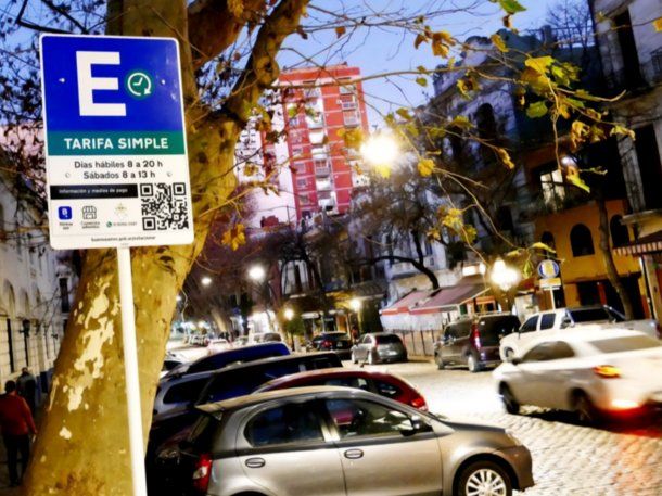 Paro de colectivos: el gobierno porteño dispuso libre estacionamiento