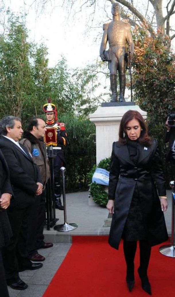 Cristina_ofrenda020409_32601