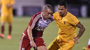 no levanta cabeza: river fue goleado por sevilla en el cierre de su gira no levanta cabeza: river fue goleado por sevilla en el cierre de su gira