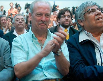 Hugo Moyano dispersa a los gremios en luchas por los afiliados