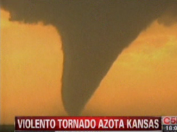 violento tornado azoto el sur del estado de kansas violento tornado azoto el sur del estado de kansas