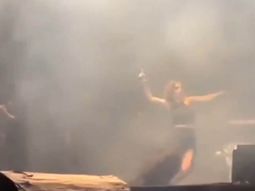 VIDEO: La Sole se desplomó en el escenario y asustó a miles de fanáticos