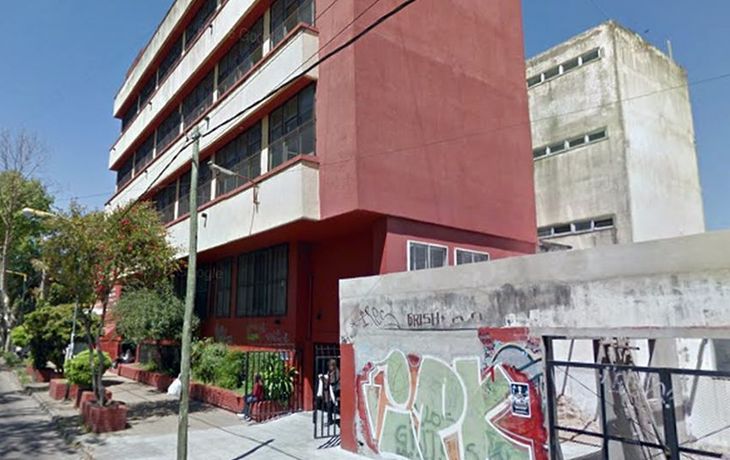 Un chico de 17 años se tiró al vacío en un colegio de Villa Ballester