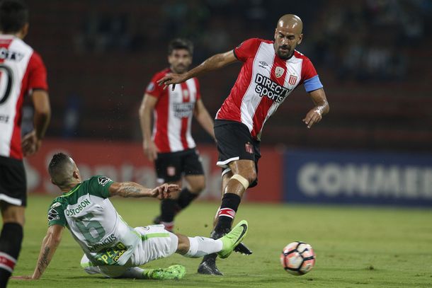 Verón disputó uno de los últimos partidos de su segunda vuelta al fútbol