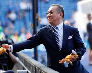 El dueño del Leicester City iba en el helicóptero que ayer se estrelló en Inglaterra