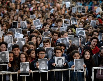 AMIA: ordenan mantener las alertas rojas contra funcionarios iraníes