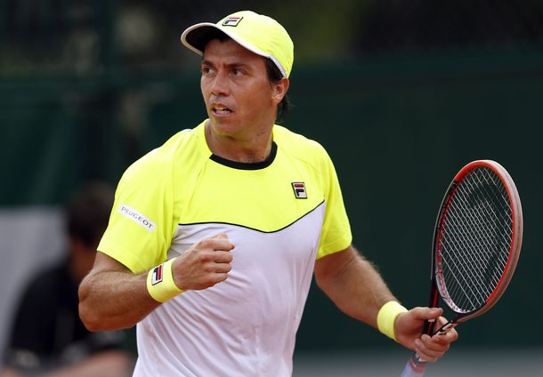Un gladiador: Berlocq batalló y se metió en segunda ronda de Roland Garros