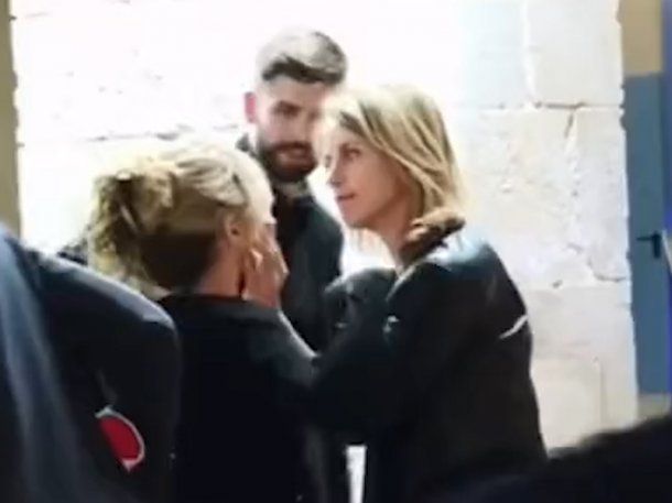 El polémico video donde se ve a la mamá de Piqué maltratando a Shakira