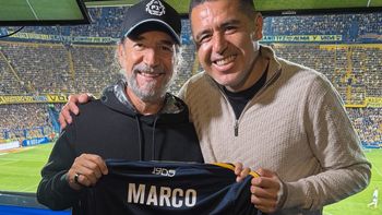 marco antonio solis vio a boca y fue homenajeado por riquelme: usted es el idolo de mi mama marco antonio solis vio a boca y fue homenajeado por riquelme: usted es el idolo de mi mama