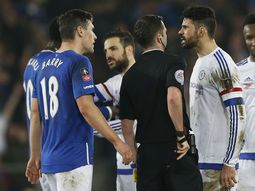 siempre polemico: diego costa fue expulsado... ¿por morder a un rival? siempre polemico: diego costa fue expulsado... ¿por morder a un rival?