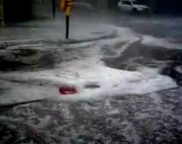Bahía Blanca fue golpeada por un temporal de lluvia y granizo