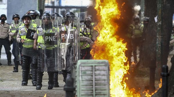 Violencia en las manifestaciones contra el Gobierno de Maduro