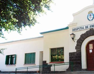 Denunciaron a los padres de un bebe que no fue vacunado y está internado por meningitis