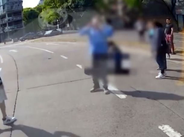 El dramático video que muestra cómo un colectivo atropelló y mató a una mujer en Chacarita