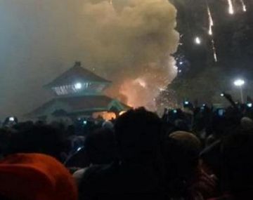 Tragedia en India: 105 muertos en un templo
