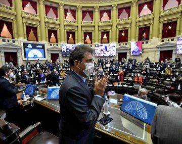 Massa firmará una resolución para volver a las sesiones presenciales en Diputados