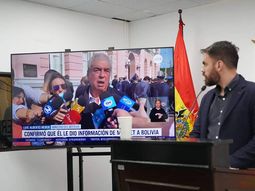 El ministro Eduardo Del Castillo compartió una entrevista del ministro del Interior, Luis Alberto Heber. El ministro Eduardo Del Castillo compartió una entrevista del ministro del Interior, Luis Alberto Heber.