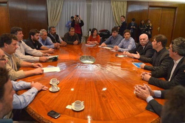 Amplían planes de estímulo para pequeños productores de granos y leche