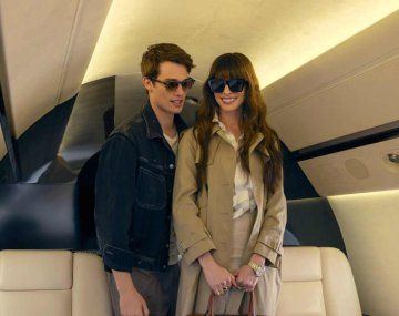 Anne Hathaway y Nicholas Galitzine convierten The Idea of You en una embriagadora adaptación romántica