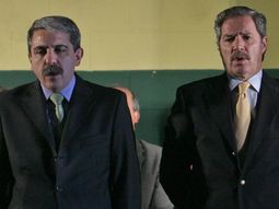 anibal le responde a sola: es un personaje que no merece opinion politica anibal le responde a sola: es un personaje que no merece opinion politica