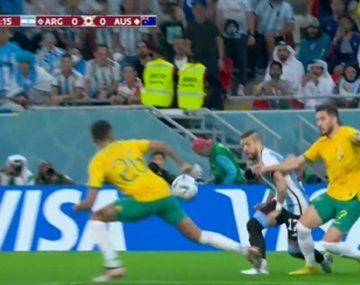 ¿Era penal? La polémica en el inicio de Argentina - Australia