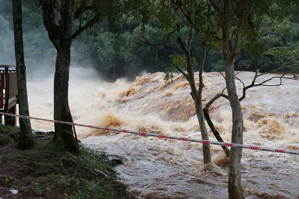 Encontraron el cuerpo de la chica desaparecida y ya son seis los muertos