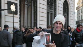 expectativa para los amantes de apple: salen a la venta los nuevos iphone expectativa para los amantes de apple: salen a la venta los nuevos iphone