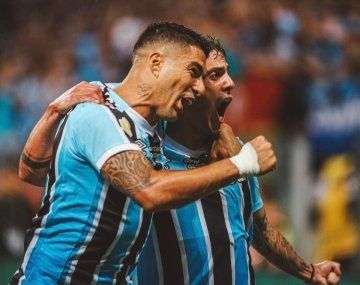 El golazo de Luis Suárez en la victoria de Gremio en el clásico ante Inter