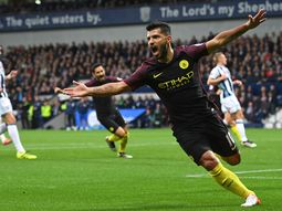 El Kun Agüero celebra su gol