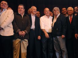 junto a macri, moyano y lavagna, venegas lanzo su propuesta electoral junto a macri, moyano y lavagna, venegas lanzo su propuesta electoral