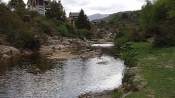 una turista murio por la crecida del rio en la cumbrecita una turista murio por la crecida del rio en la cumbrecita