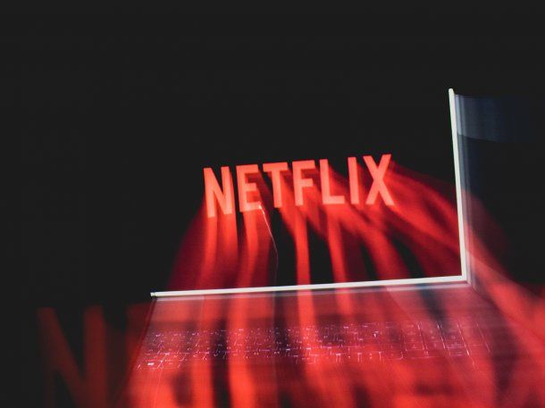 Netflix: de qué trata Jules, la nueva comedia que es furor en la plataforma